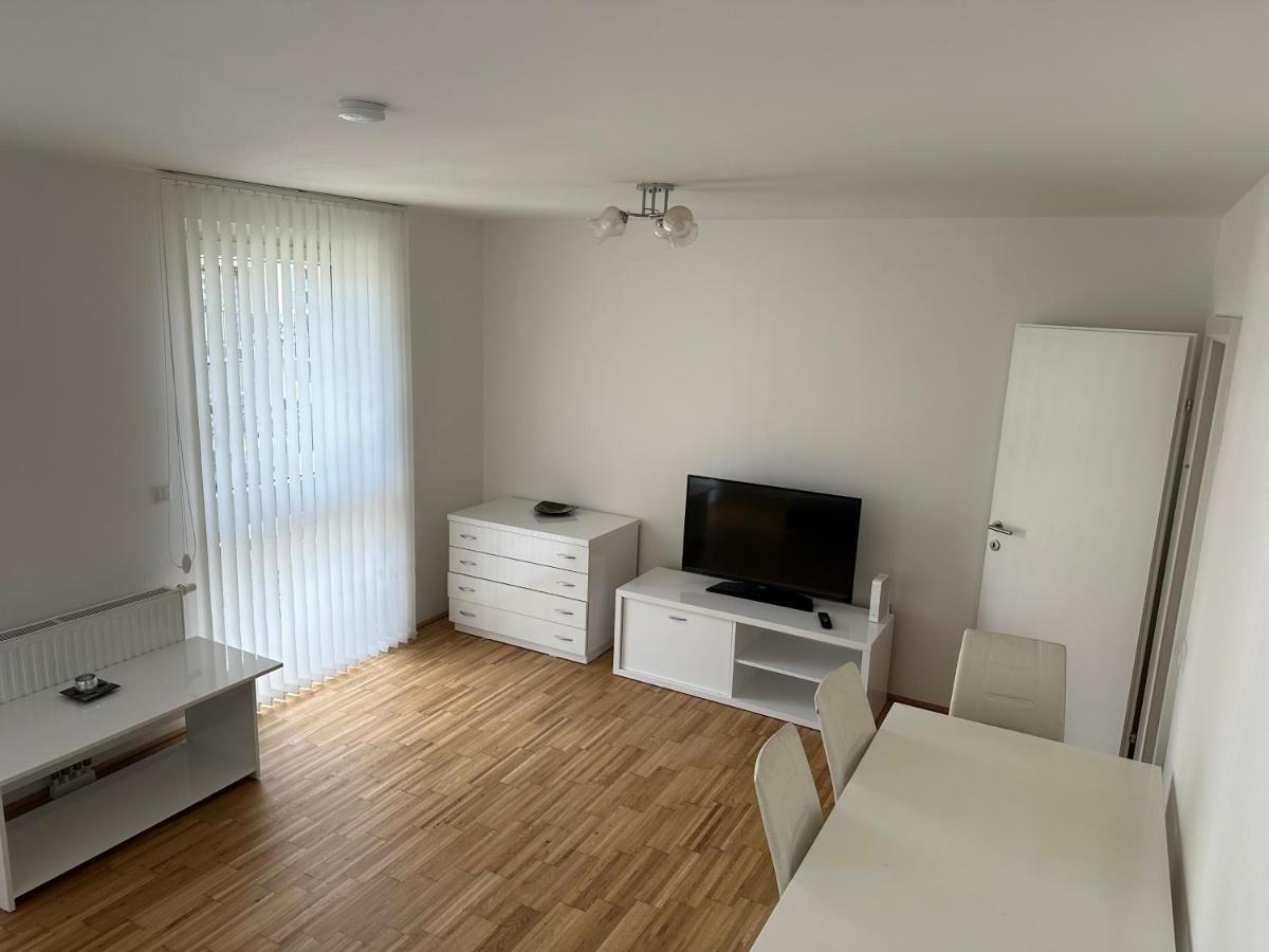 Hauptbahnhof Ferienwohnung Am Park Відень Екстер'єр фото